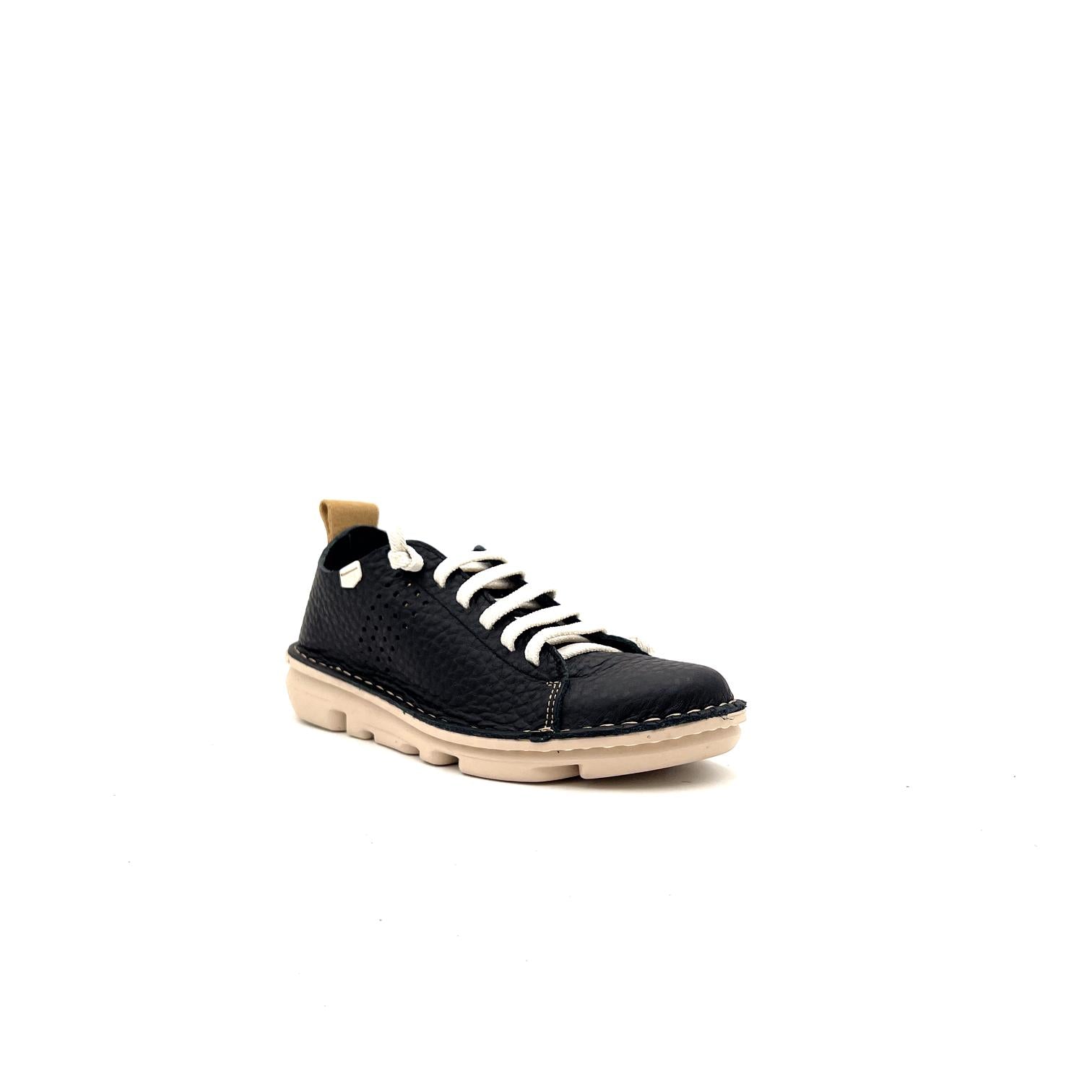 30250 30250NERO ON FOOT
