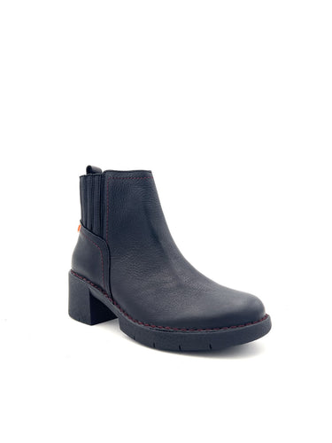 8136NERO 